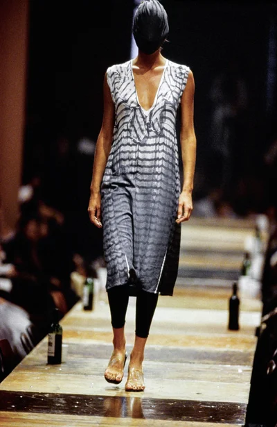 Look 10